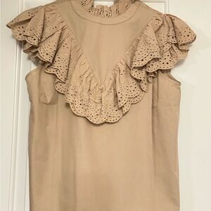 2/$15 🛍️ NWT In the Style x Lorna Luxe Broderie Ruffle Top Tan Beige Sz 6